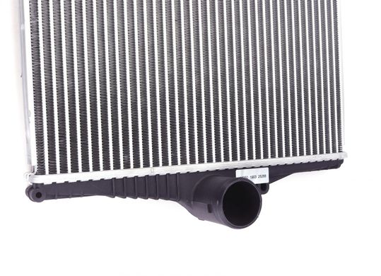 Радиатор интеркулера Volvo XC90 I 02-14 30250NRF фото
