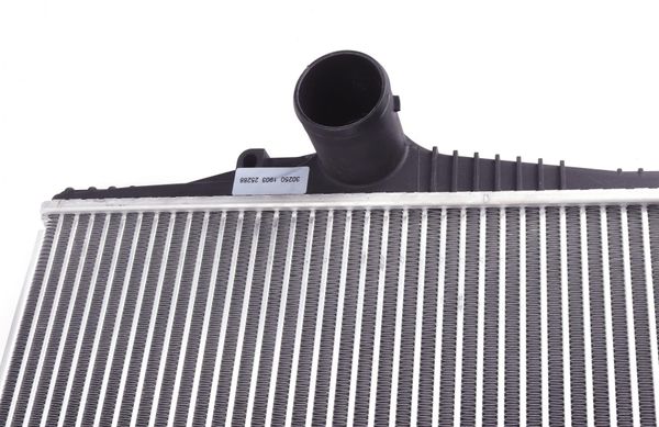 Радиатор интеркулера Volvo XC90 I 02-14 30250NRF фото