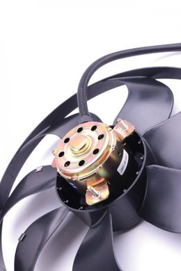 Вентилятор радиатора (электрический) Skoda Fabia / Octavia / VW Golf iV 1.0-1.4 16V 99-07 47204NRF фото