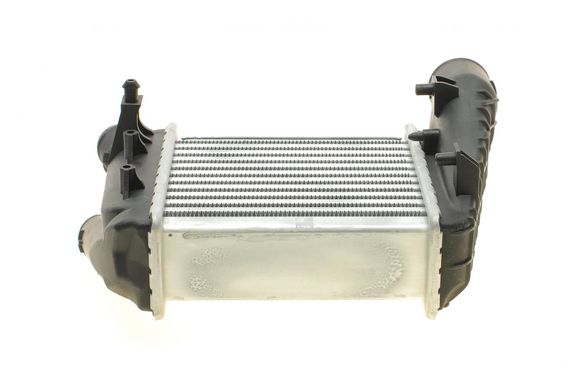 Радиатор интеркулера Audi A4/A6 2.5TDI 01-06 30754NRF фото